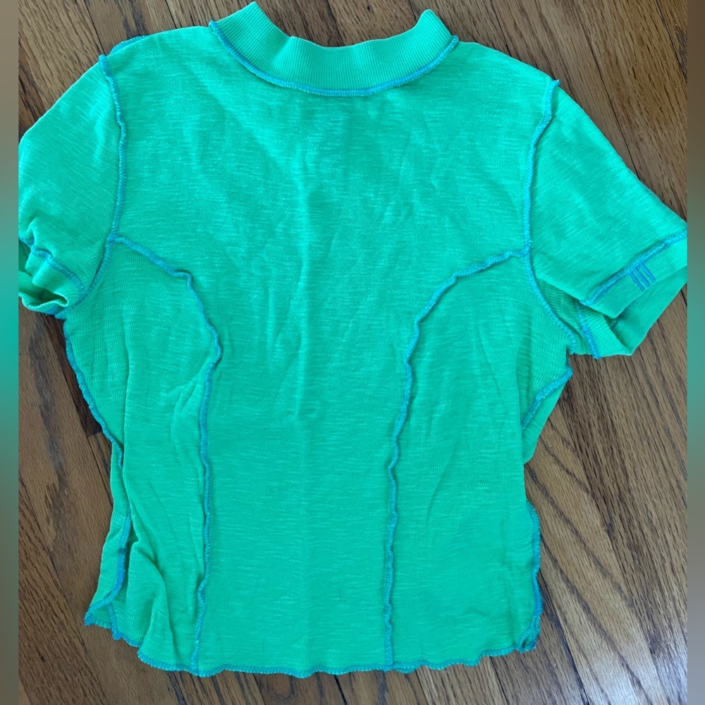 COPY - BDG UO CONTRAST STITCH GREEN BLUE T-SHIRT